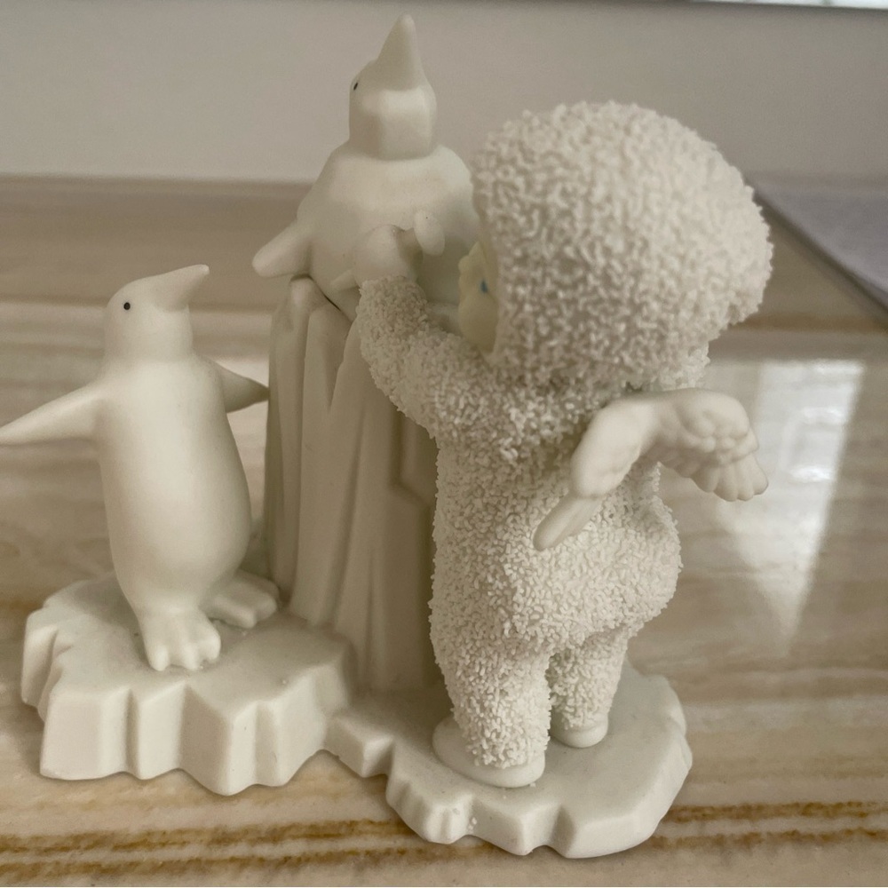 Retired Snowbabies "I'm Making An Ice Sculpture" Department 56 - Picture 8 of 14